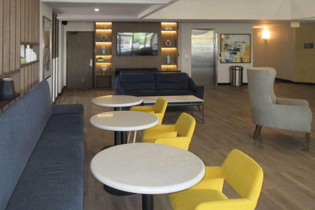 Comfort Inn & Suites Irvine Spectrum Lake Forest Interior photo