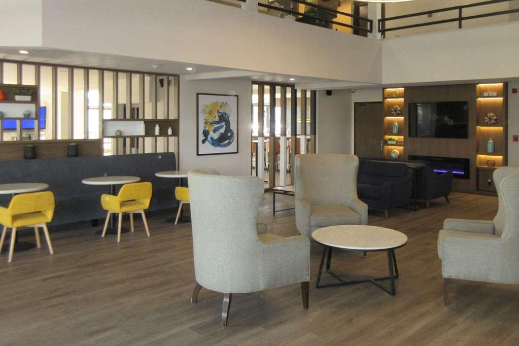 Comfort Inn & Suites Irvine Spectrum Lake Forest Interior photo
